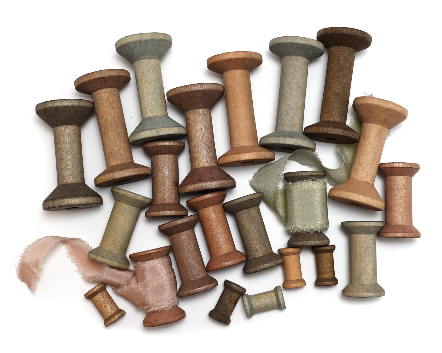 Vintage-Styled Stained Wood Spools